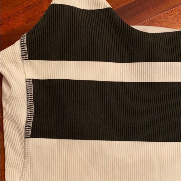 Hurley Women's Quick Dry Block Swimsuit Bodysuit - Picture 2 of 5